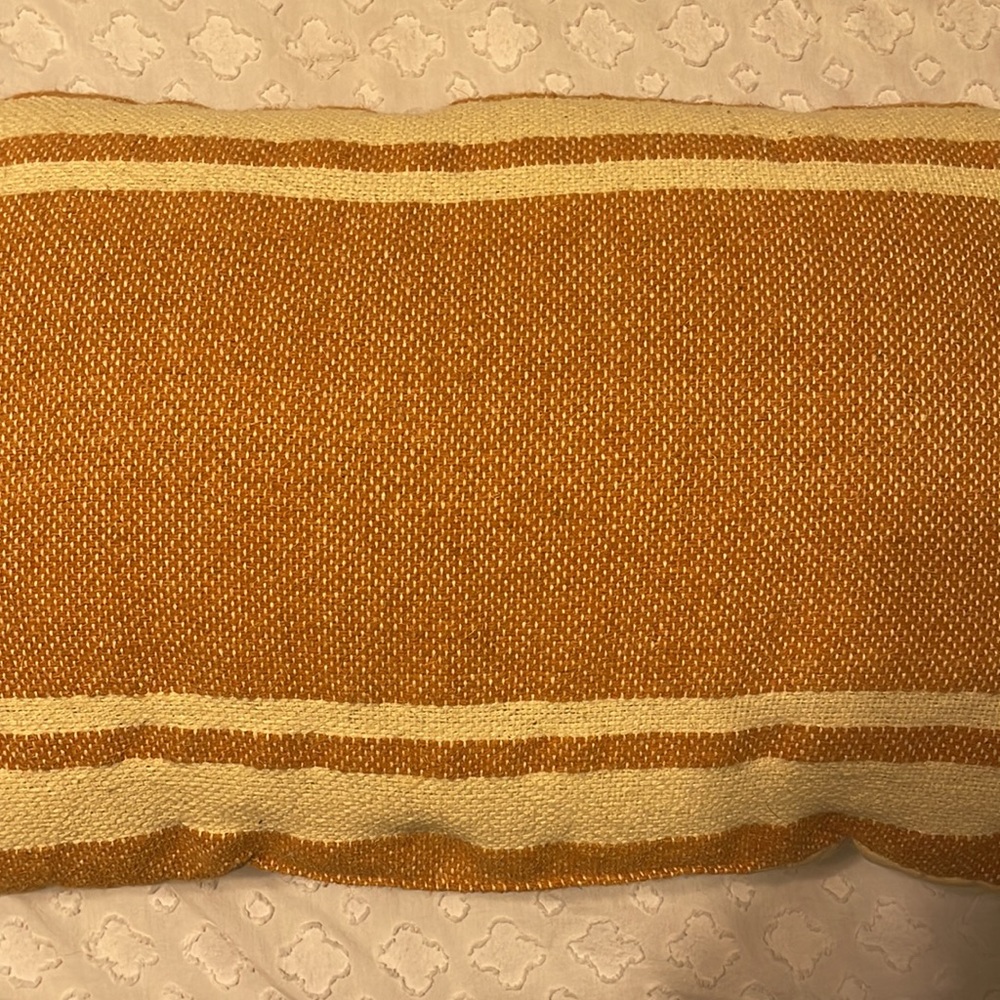 Burnt orange decorative pillow - Picture 2 of 3
